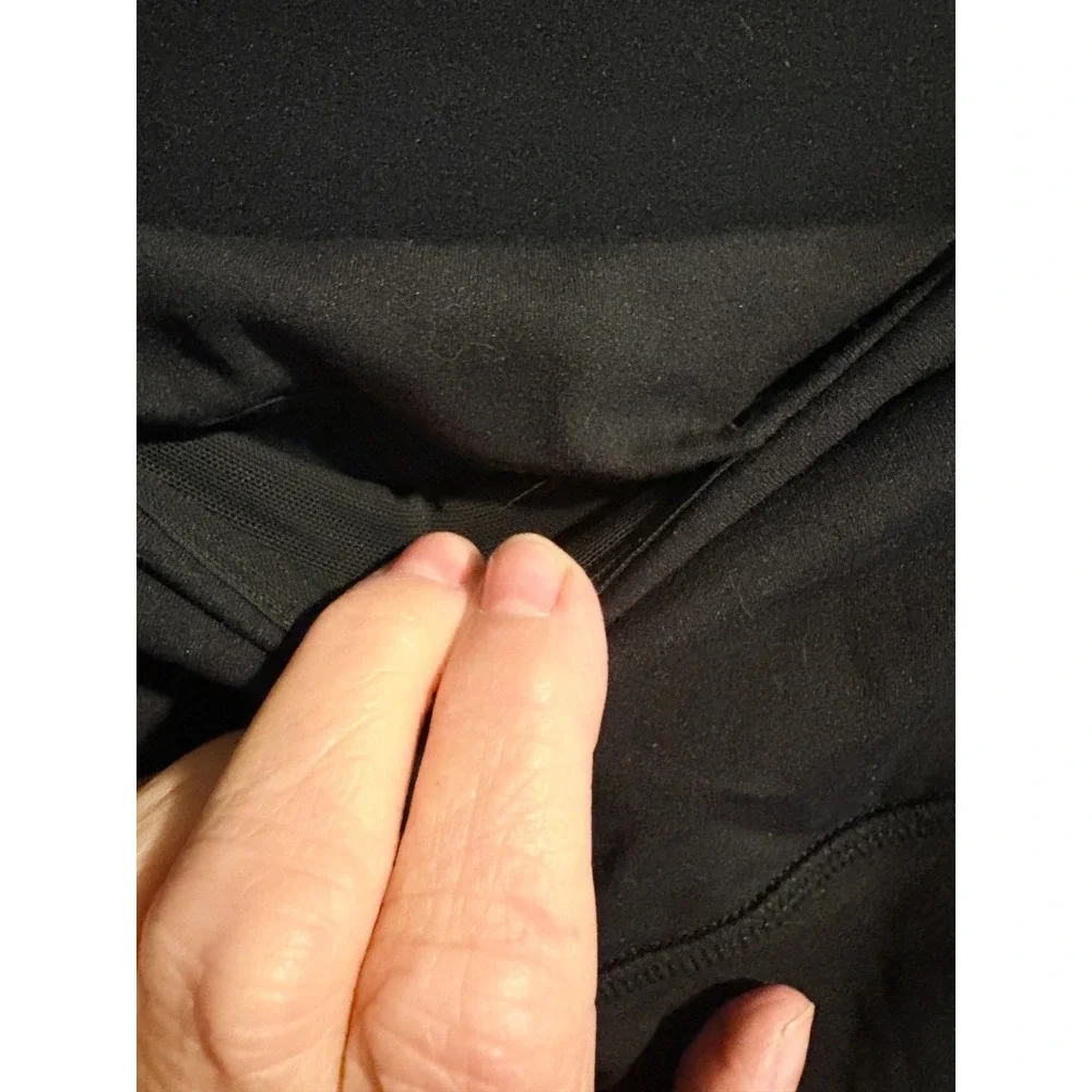 CRZ YOGA Women's Flare Black Leggings Size Small (4/6) 31 in. Inseam NWT - Picture 3 of 4